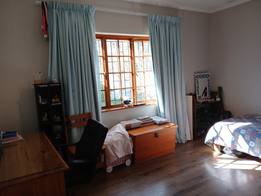 3 Bedroom Property for Sale in Roundhay Western Cape